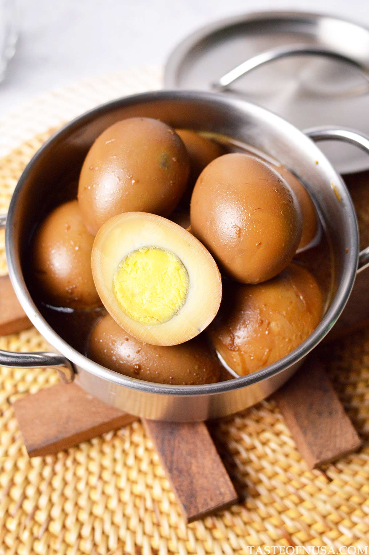 telur bacem (indonesian braised sweet soy sauce eggs)