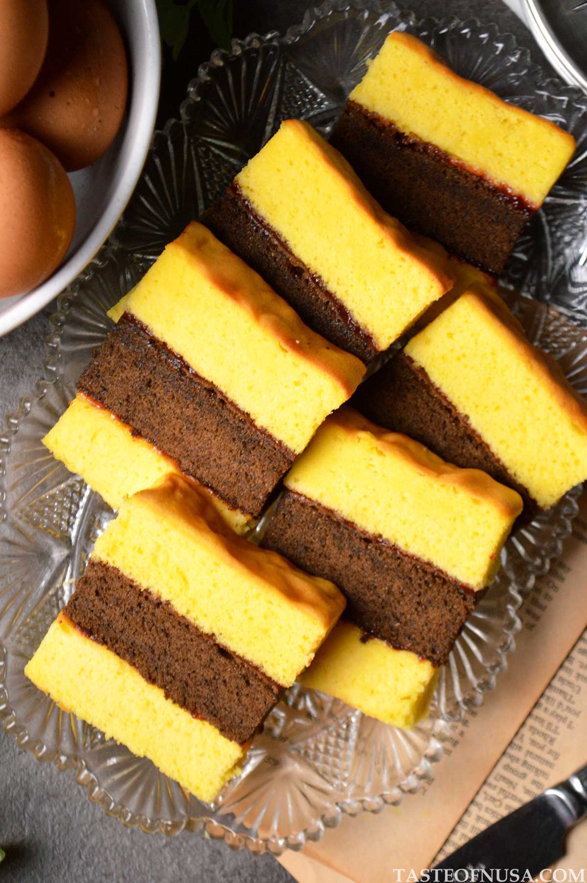 kue lapis surabaya or surabaya layer cake or spikoe is indonesian sponge cake that consists of a layer of chocolate cake sandwiched between 2 layers of vanilla cake
