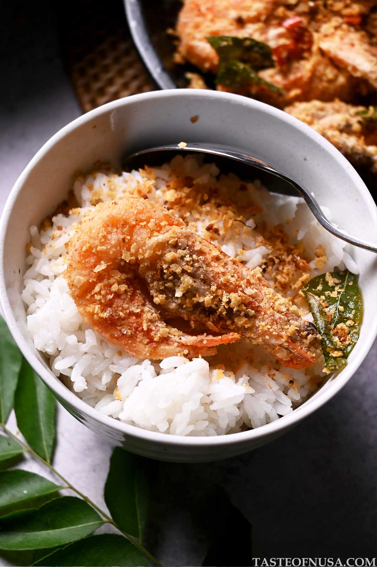 singaporean cereal prawns with white steaming rice