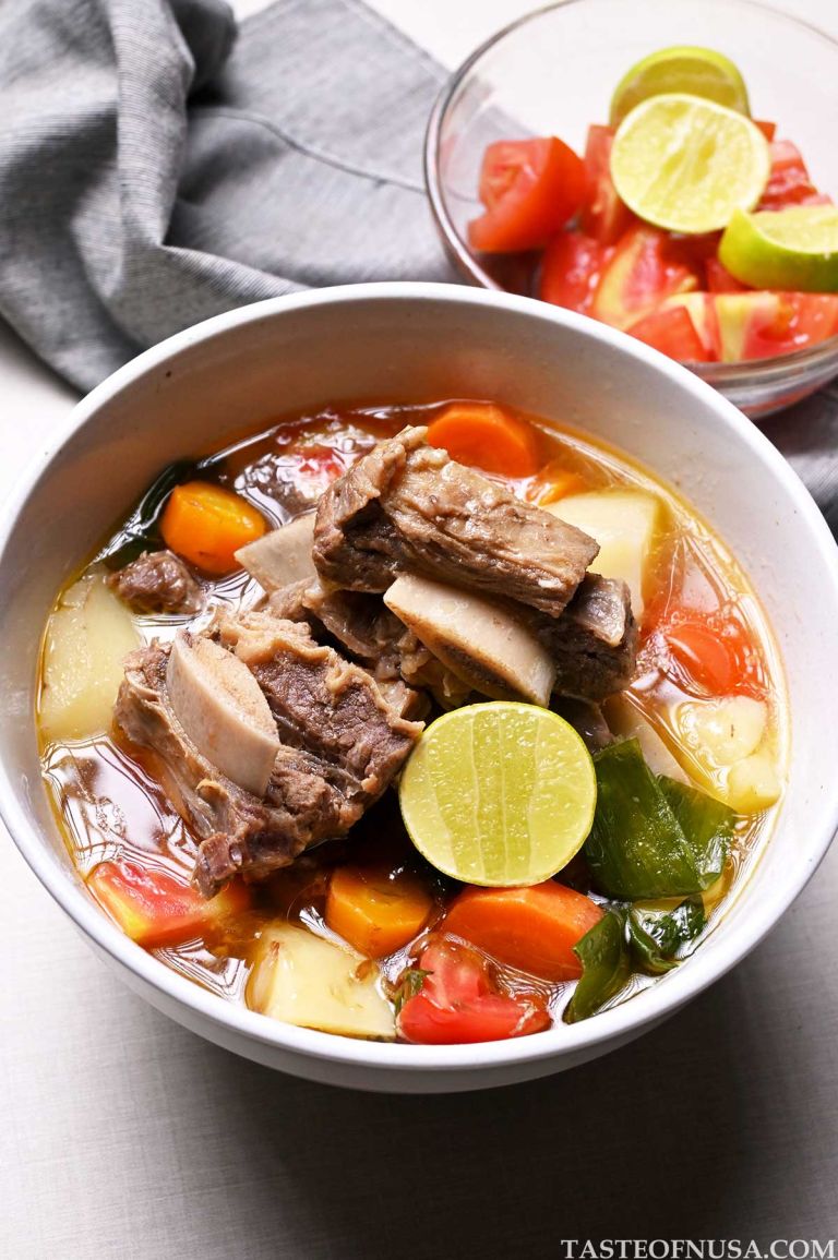 sup iga sapi (indonesian beef short rib soup)